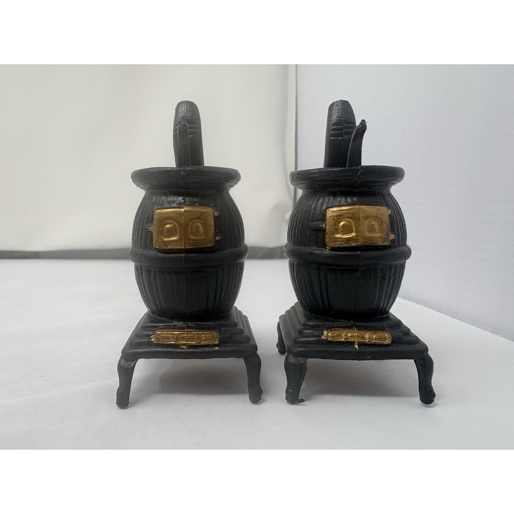 Potbelly Stove Salt and Pepper Shakers, 4" Plastic with plugs Vintage